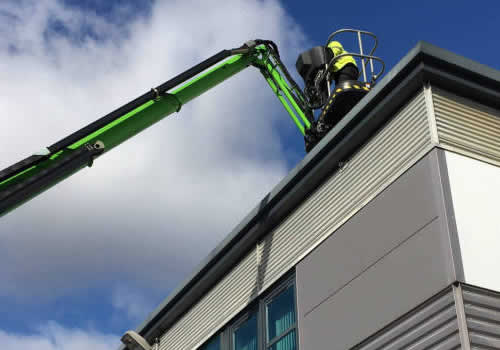 preventative and reactive roof maintenance in the northwest